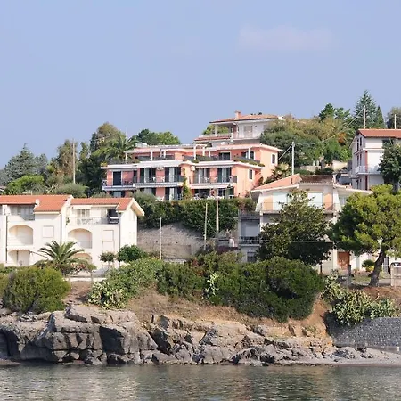 Aparthotel La Cycas *