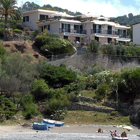 La Cycas Aparthotel *